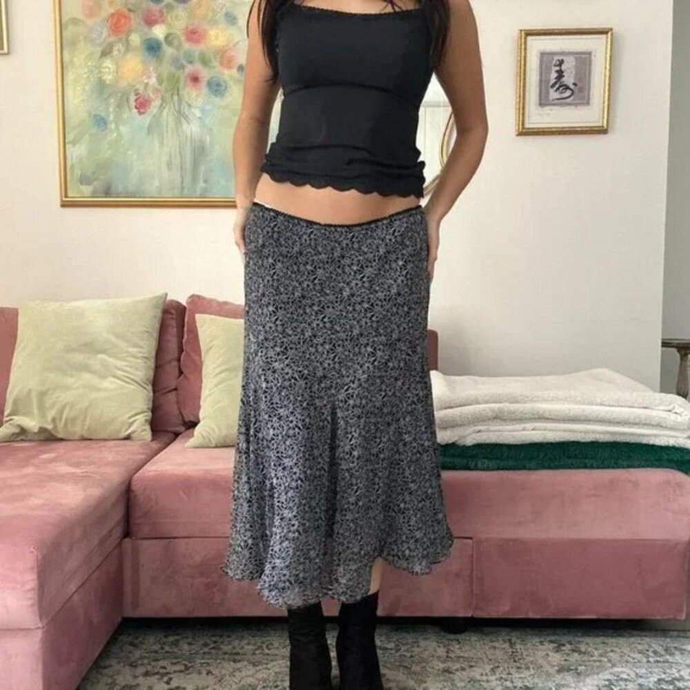 Black Floral Midi Skirt - Sleek Flare Silhouette